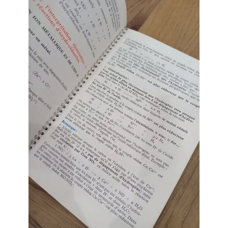 La chimie au baccalauréat CDE: Sujets-Questions, Problèmes résolus 561238