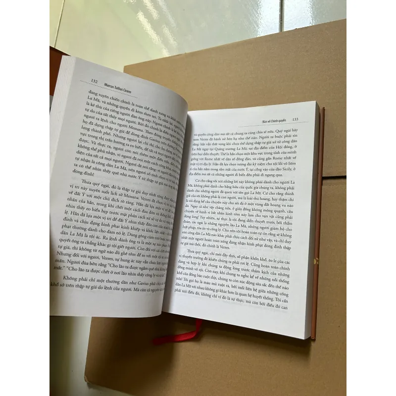 Bàn về chính quyền (lỗi bìa như ảnh) 745793