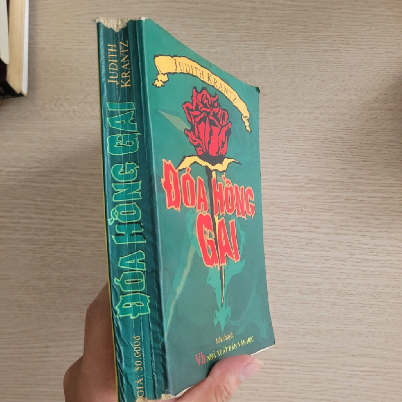 Đóa hồng gai (Scruples)<br>Judith Krantz 539566