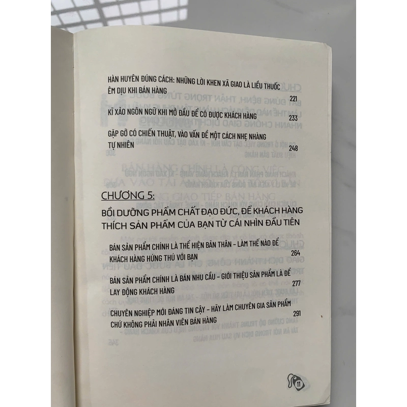 Giao tiếp chuyên nghiệp để bán hàng thành công  506175