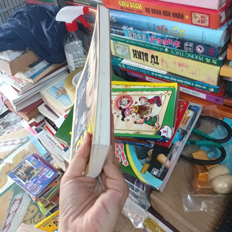 Bút Ký Chân Dung Nghệ Sĩ Mỹ Châu - Thanh Thủy 1044371