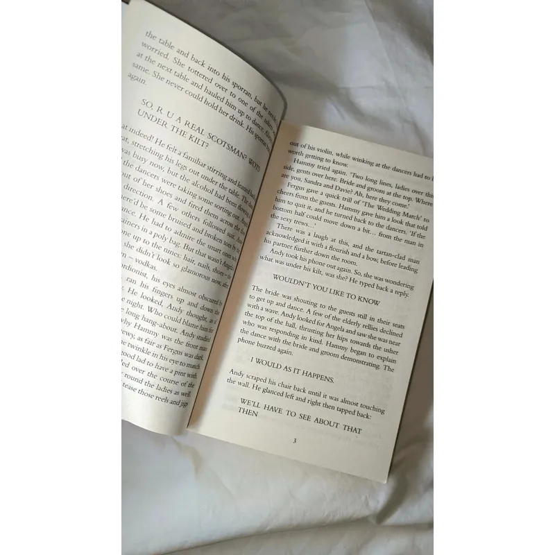 Ngoại văn cũ – See Them Run (Marion Todd) | Bìa mềm 748424