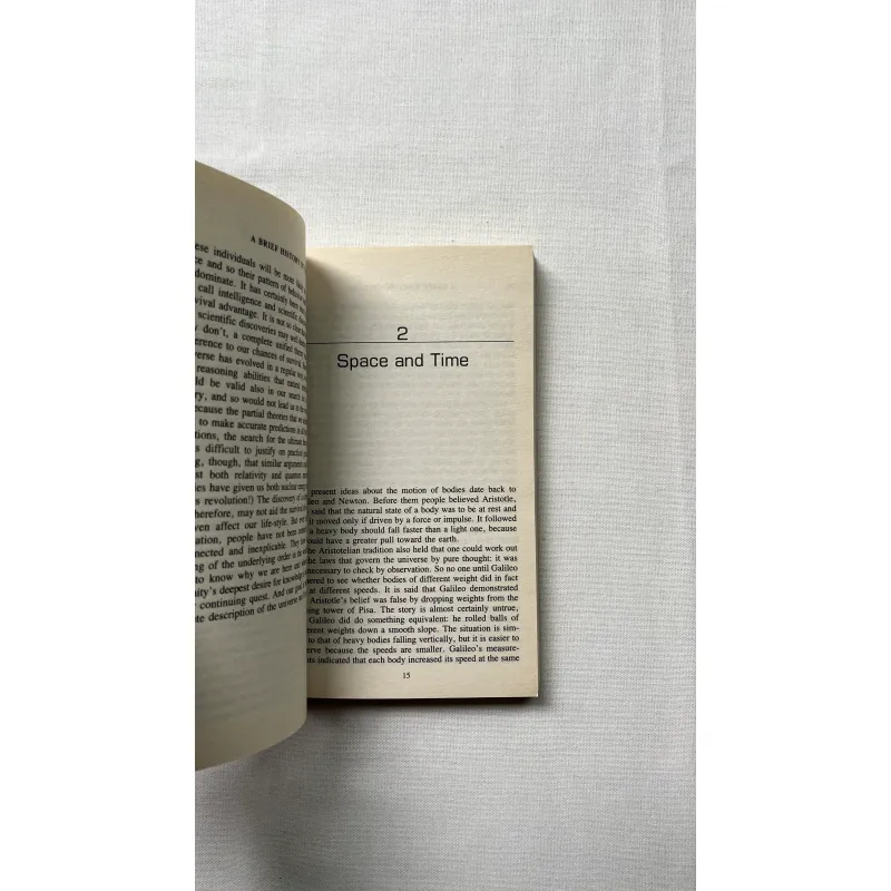 A Brief History of Time - Stephen Hawking  786540