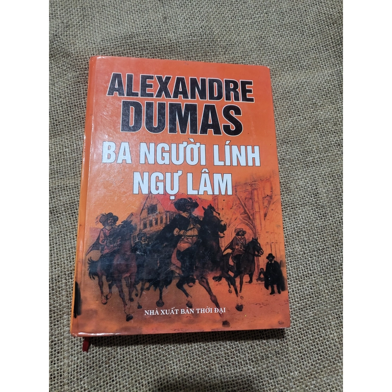 Ba chàng lính ngự lâm, bìa cứng  328966