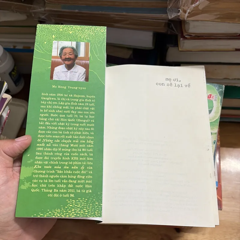 II Văn Học Nhật Bản: Mẹ Ơi, Con Sẽ Lại Về - Hong Young Nyeo, Hwang Anna - 2018 700484