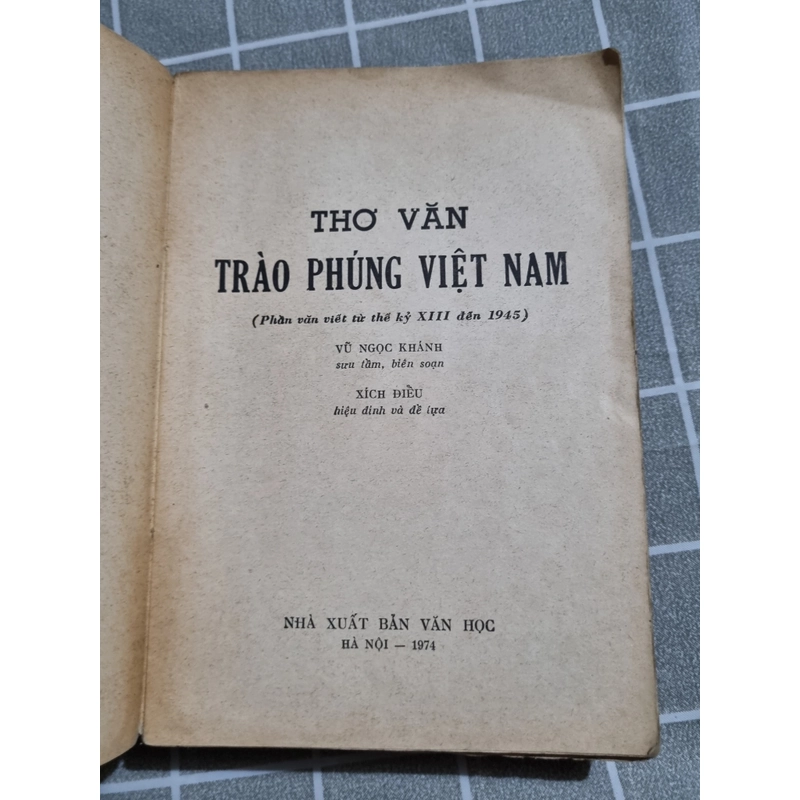 Thơ văn trào phúng Việt Nam từ thế kỷ 13 đến 1945 273167