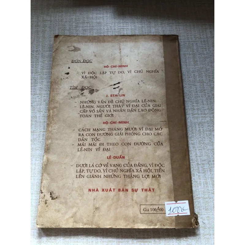 Đời hoạt động cách mạng của Lê-Nin vĩ đại 961374