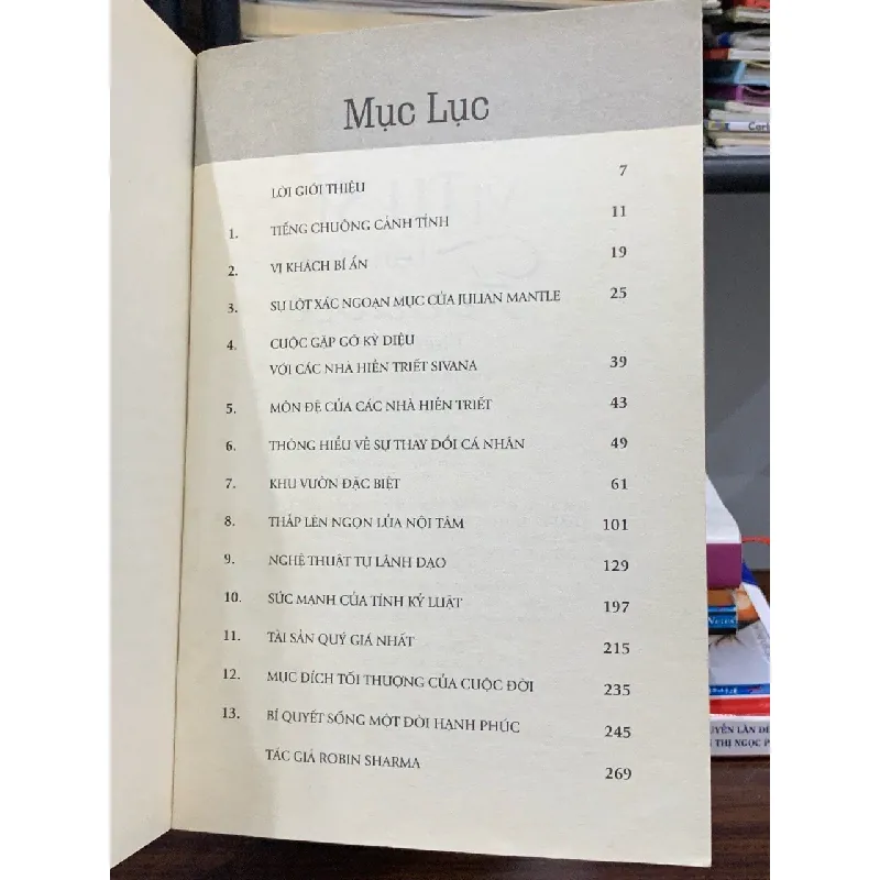 Vị tu sĩ bán chiếc Ferrari (The Monk Who Sold His Ferrari) — Robin Sharma 576820