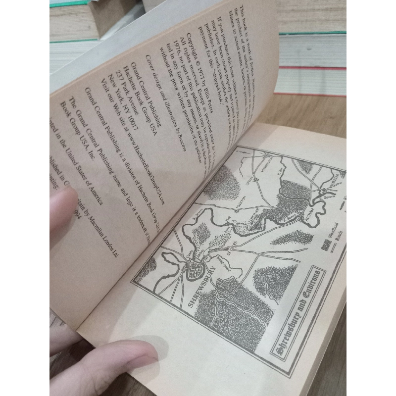 A morbid taste for bones - Ellis Peters 740663