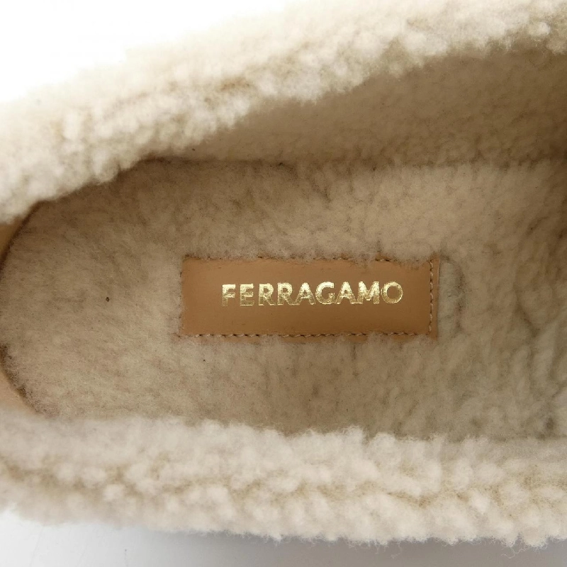 Giày FERRAGAMO 663221