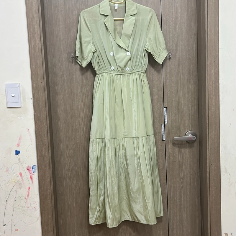 Váy hoạ tiết .nem 2.sz SM còn mới  477855