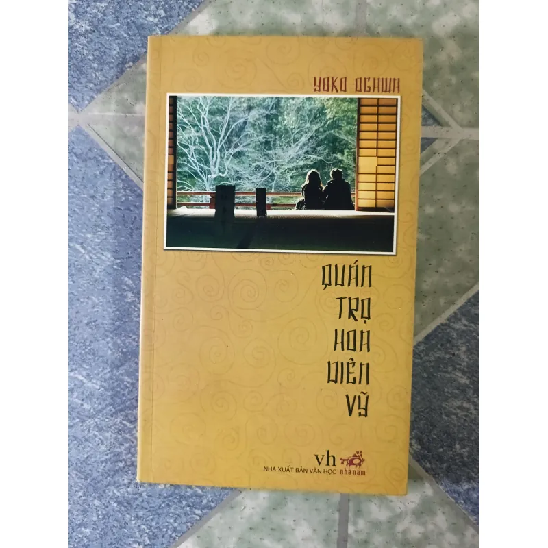 Quán trụ hoa diên vỹ - Yoko Ogawa 789151