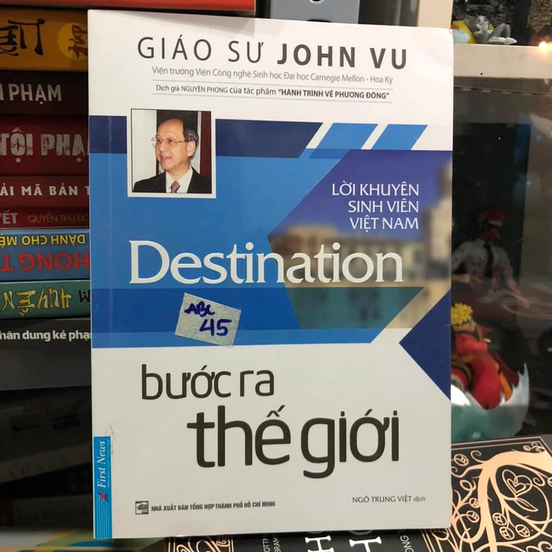 Bước ra thế giới - Giáo sư John Vũ 60388