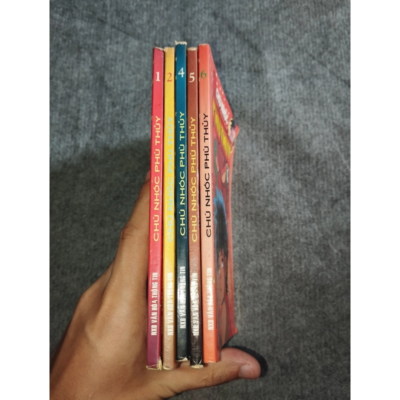 CHÚ NHÓC PHÙ THỦY 517686