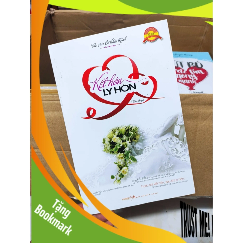 (TẶNG BOOKMARK) Kết hôn ly hônRBK01/03 945851