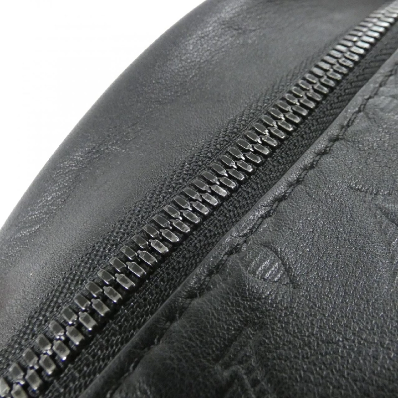 Túi đeo chéo Louis Vuitton Monogram Shadow Discovery M44388 - Hàng hiệu Authentic 767010