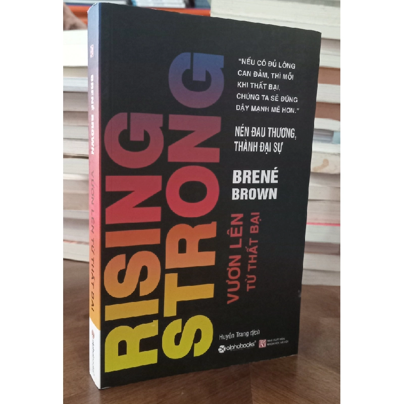 Vươn lên từ thất bại - Brené Brown 297534