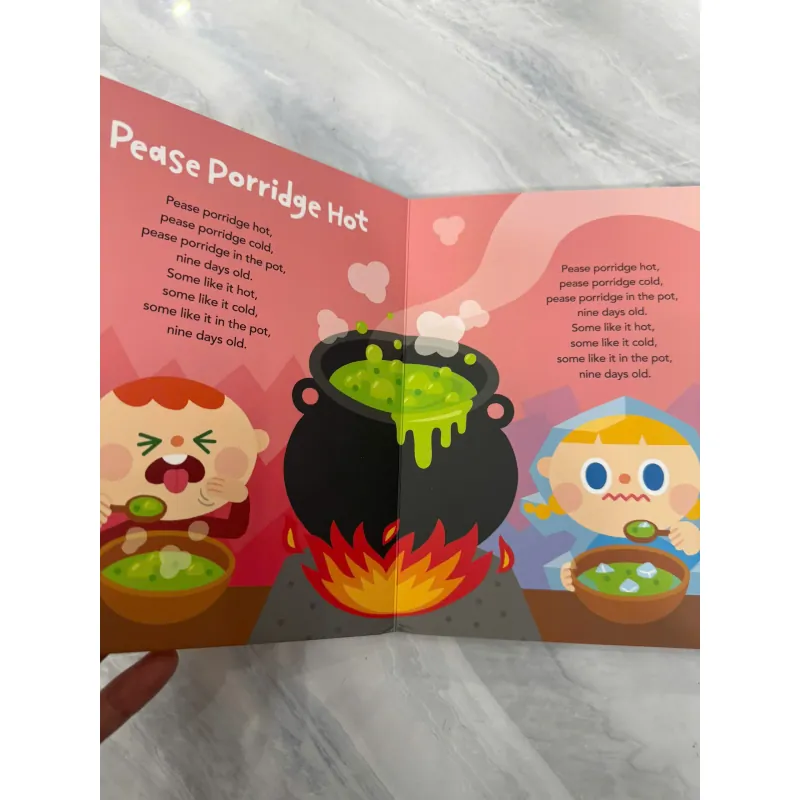 Sách nhạc tiếng anh super simple songs - Baby Bumble Bee gồm 10 bài hát tiếng anh 969835