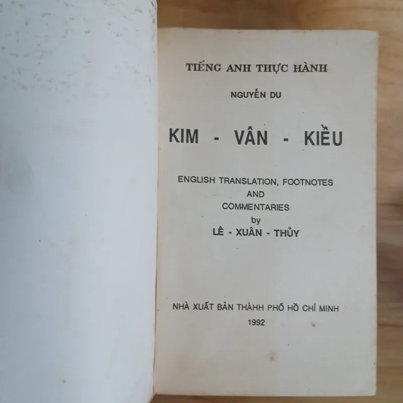 Nguyễn Du - Kim Vân Kiều (Lê Xuân Thủy dịch Tiếng Anh) 1001359