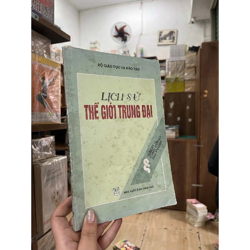 Lịch sử thế giới trung đại 1004606