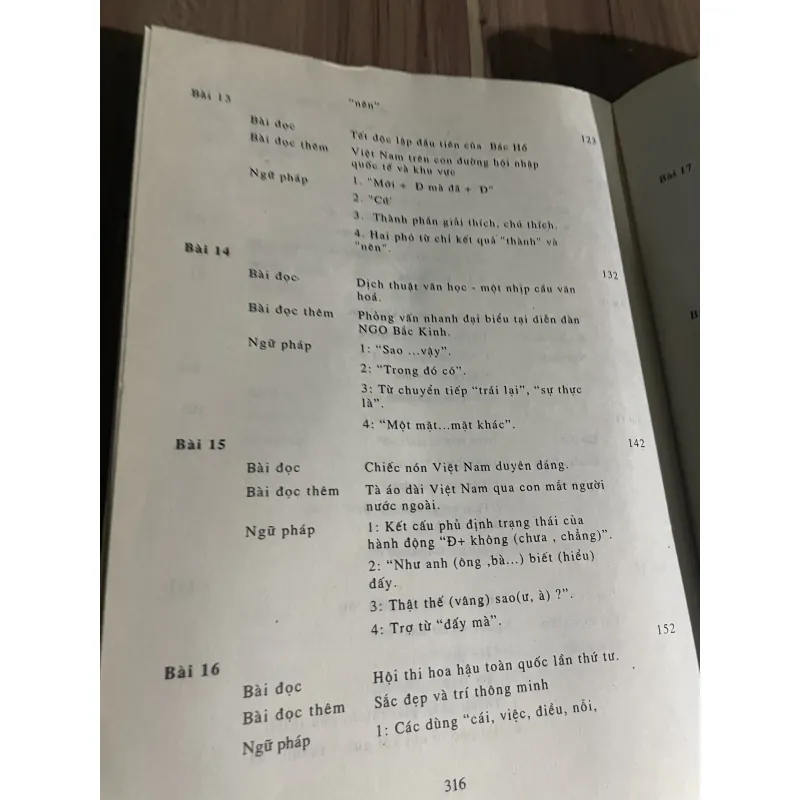 Tiếng Việt thực hành dành cho người nước ngoài , sách khổ lớn 760190