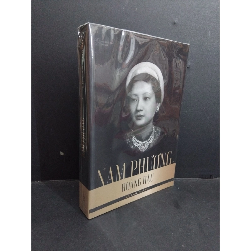 Nam Phương hoàng hậu mới 100% HCM0412 Lê Lan Khanh LỊCH SỬ - CHÍNH TRỊ - TRIẾT HỌC 925133