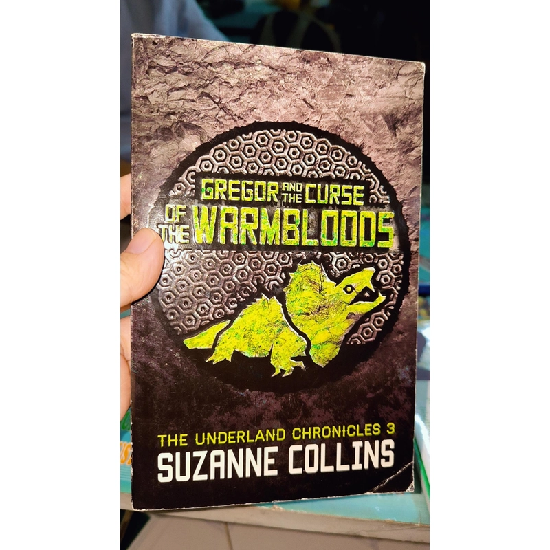 Suzanne Collins - Warmbloods (tác giả Đấu trường sinh tử) 495430