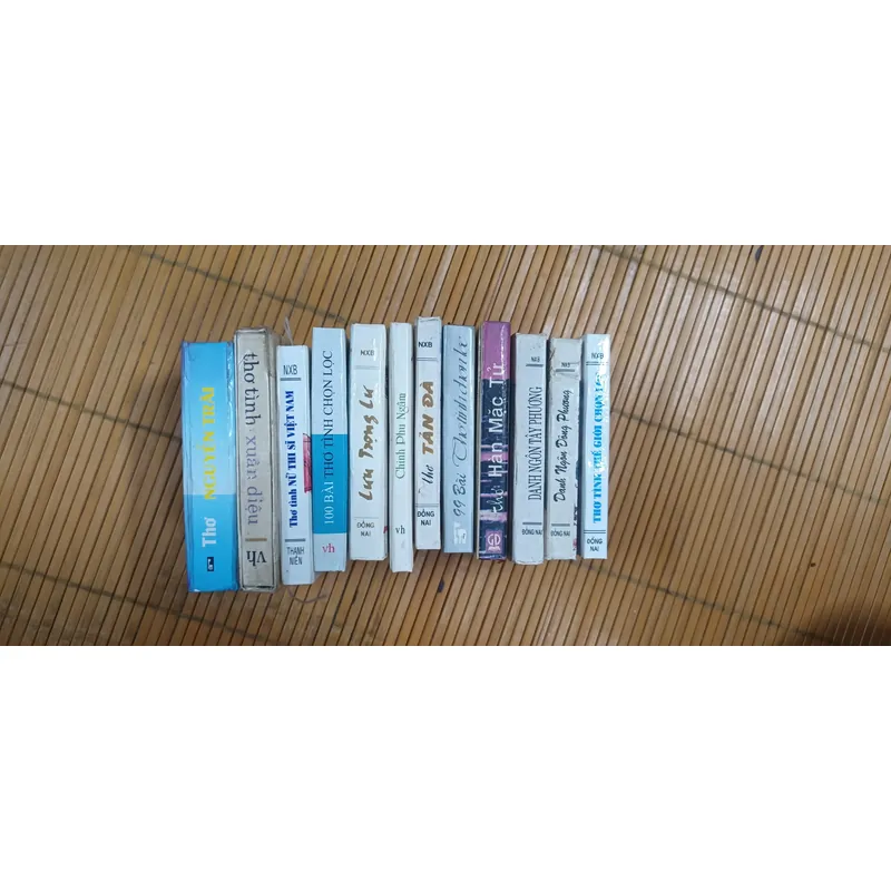 12c Thơ Và Danh Ngôn Bìa Cứng Bản Bỏ Túi 607778