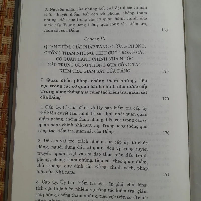 PHÒNG CHỐNG THAM NHŨNG TIÊU CỰC TRONG CÁC CƠ QUAN... 761478