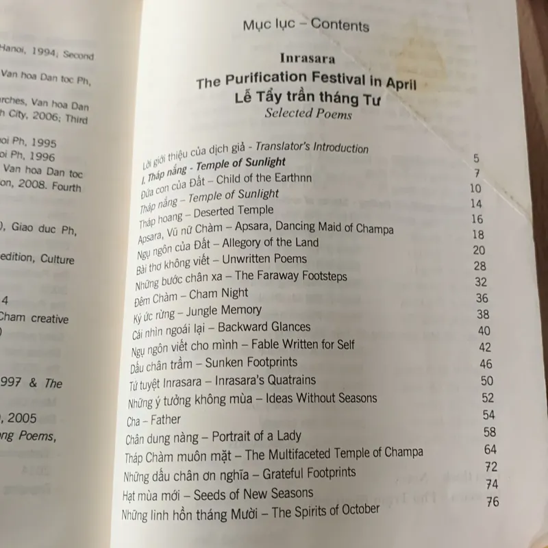 Lễ tẩy trần tháng tư, có chữ ký của tác giả inrasara 673936