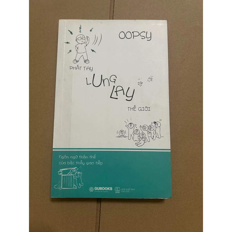 Phất tay lung lay thế giới 477115