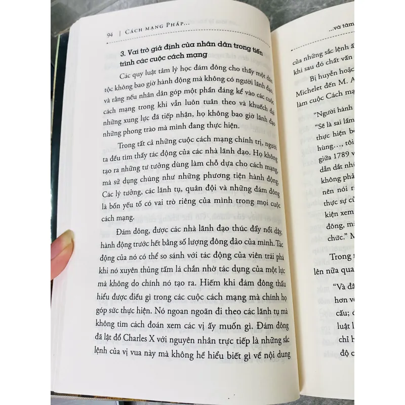 CÁCH MẠNG PHÁP VÀ TÂM LÝ HỌC CỦA CÁC CUỘC CÁCH MẠNG - GUSTAVE LE BON 553624