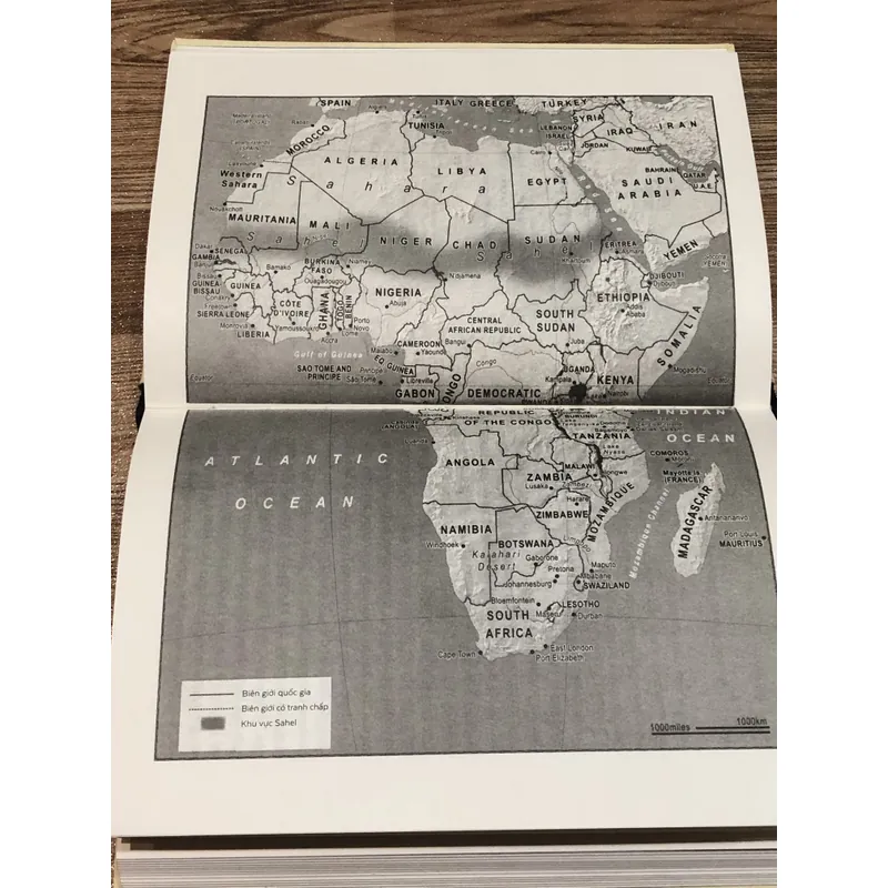 Sách những tù nhân của địa lý  719879