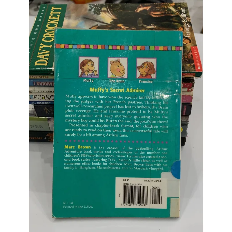 Arthur Chapter Book: Muffy's Secret Admirer – Marc Brown 559572