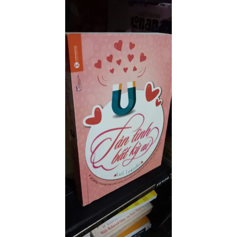 tán tỉnh bất kỳ ai 706486