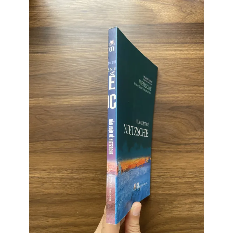 Dẫn luận về Nietzsche - Michael Tanner 934009