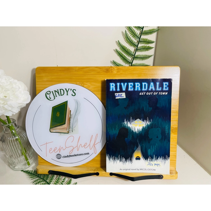 [Sách 2hand từ US] Like new 90% - Riverdale: Get Out of Town – Micol Ostow 473010
