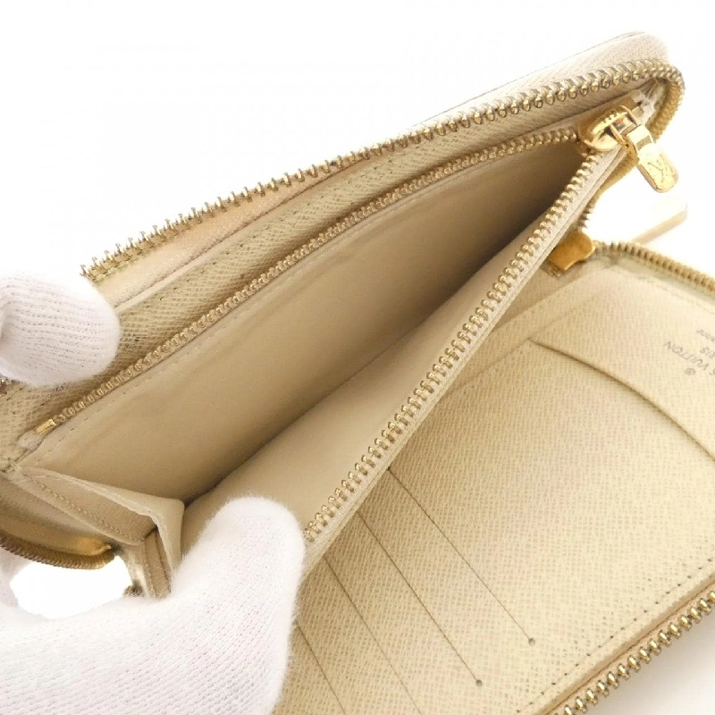 Ví compact Zippy Damier Azur N60029 của Louis Vuitton 620680