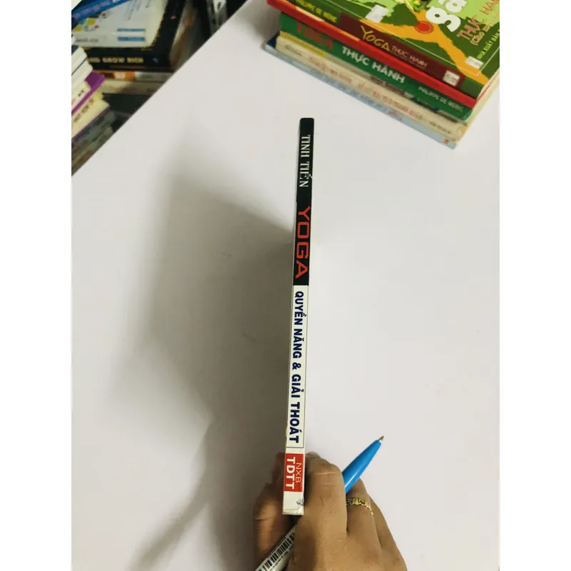 YOGA QUYỀN NĂNG & GIẢI THOÁT 605372