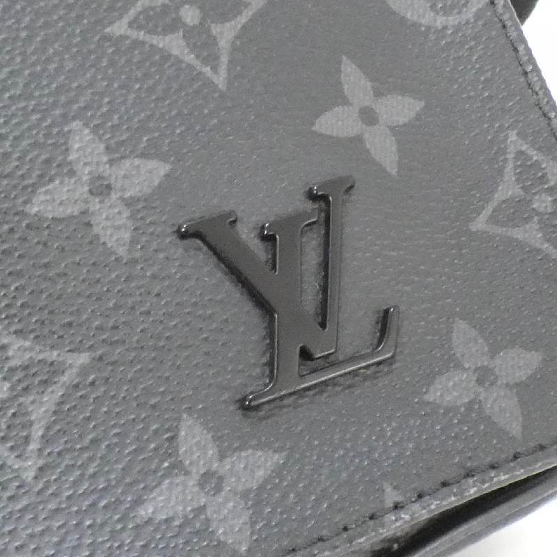 Túi đeo vai Louis Vuitton Monogram Eclipse District PM M44000 612165
