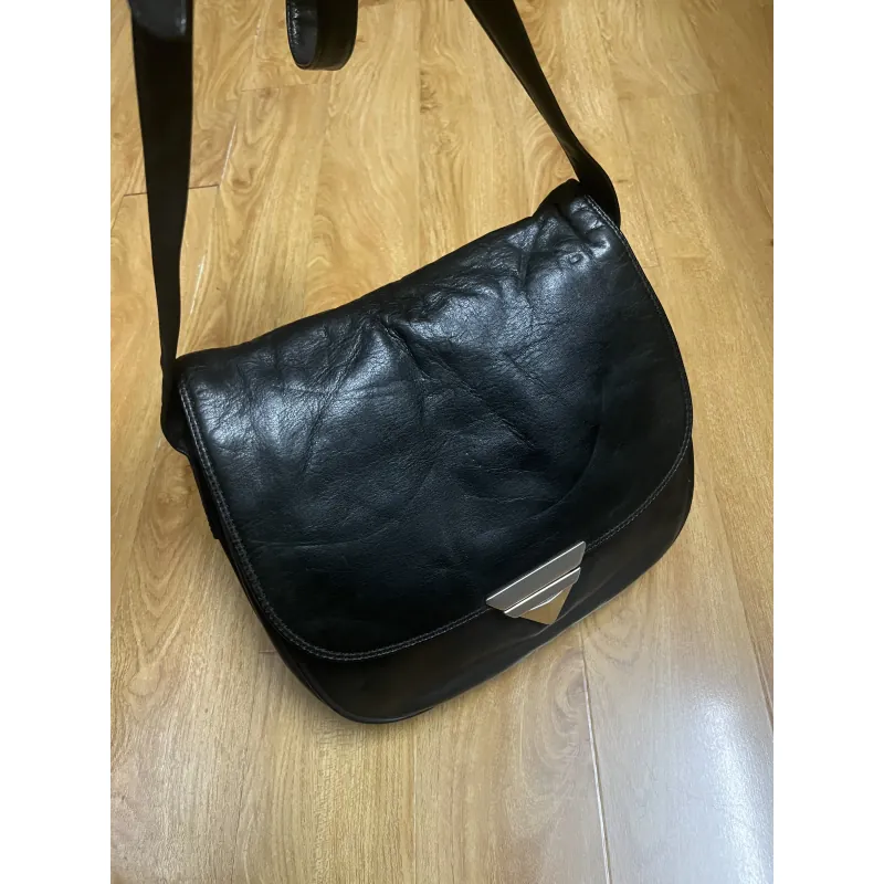 Túi nữ size 22*23*8 dz thật 2hand 934449