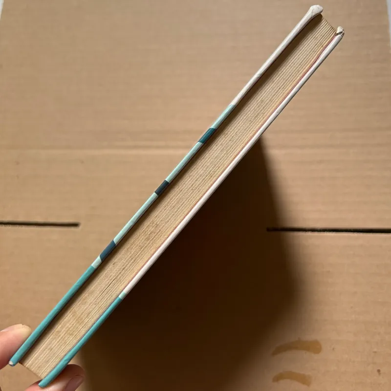 Hài hước một chút thế giới sẽ khác đi (bìa cứng) 957004