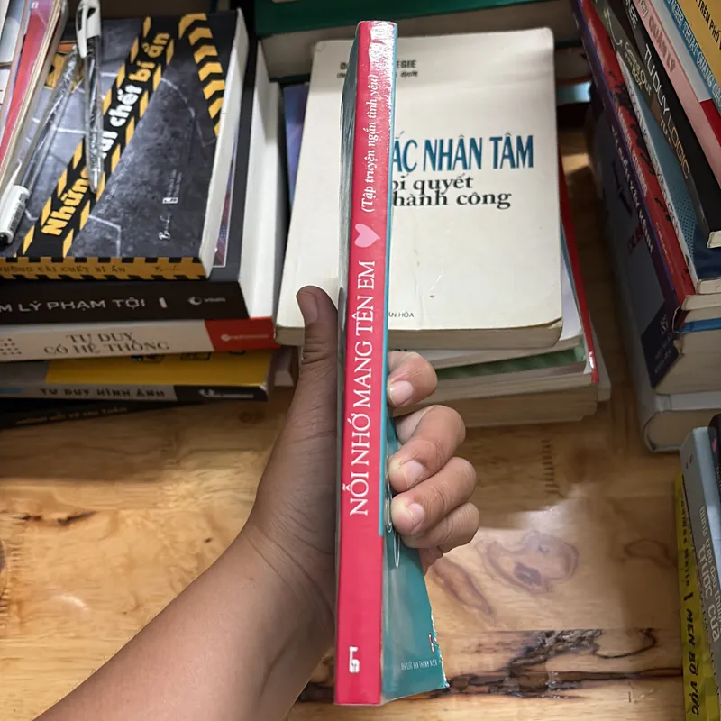 II Tập Truyện Ngắn Tình Yêu: Nỗi Nhớ Mang Tên Em - Nhiều Tác Giả - 2012 696017