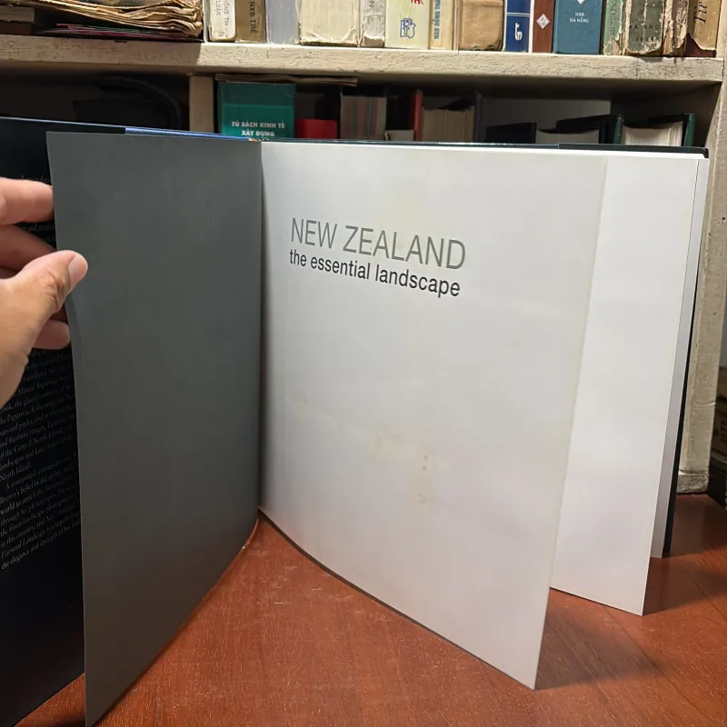 [Sách Tiếng Anh, Bìa Cứng, Cực Lớn, In Màu] - II NEW ZEALAND _ The Essential Landscape 798040