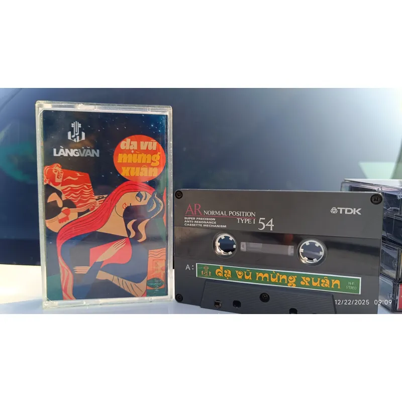 Băng Cassette Nhạc Dạ Vũ Mừng Xuân 743324