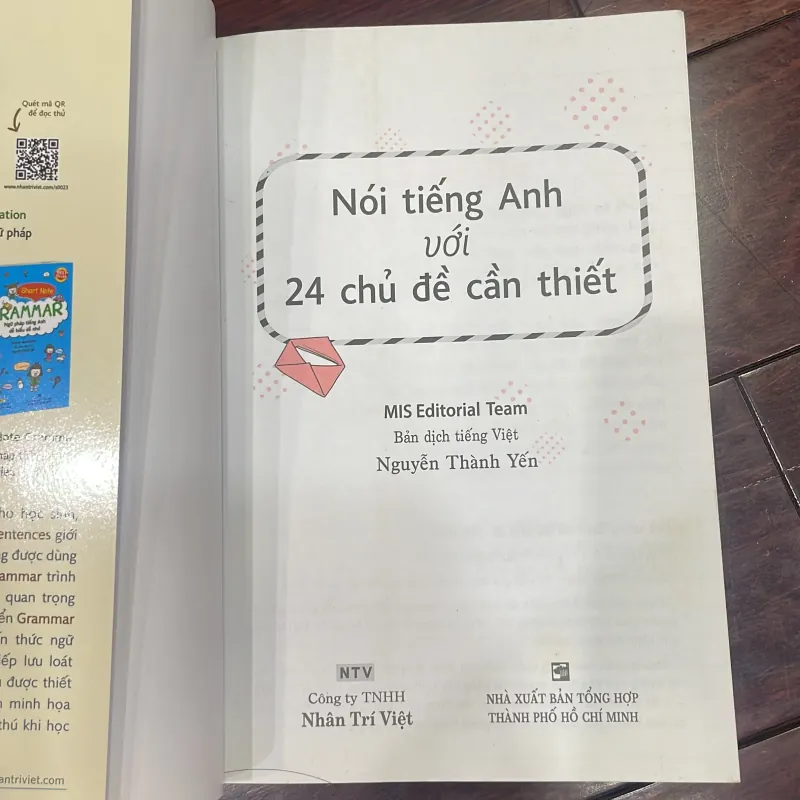 Nói tiếng anh với 24 chủ đề cần thiết : sách học tiếng anh - ko đĩa cd  1034898
