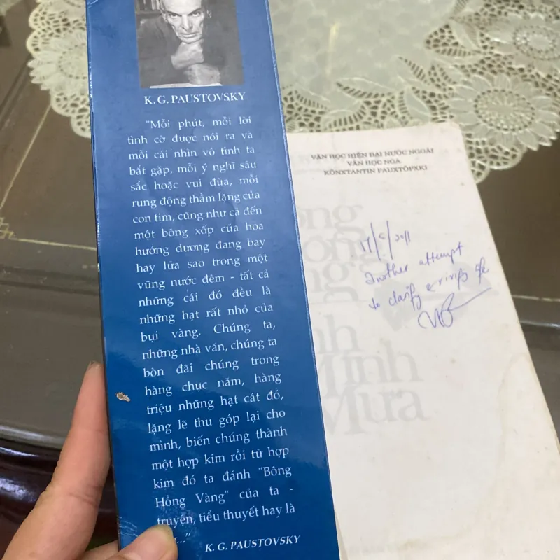 Bông Hồng Vàng Và Bình Minh Mưa - (bia mềm) K G Paustovsky ( kinh điển - bán chạy)  332140