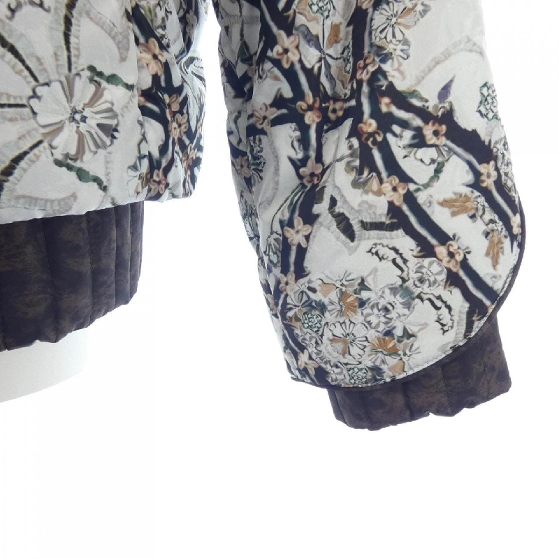 Áo khoác lông vũ MONCLER FIEST 628306