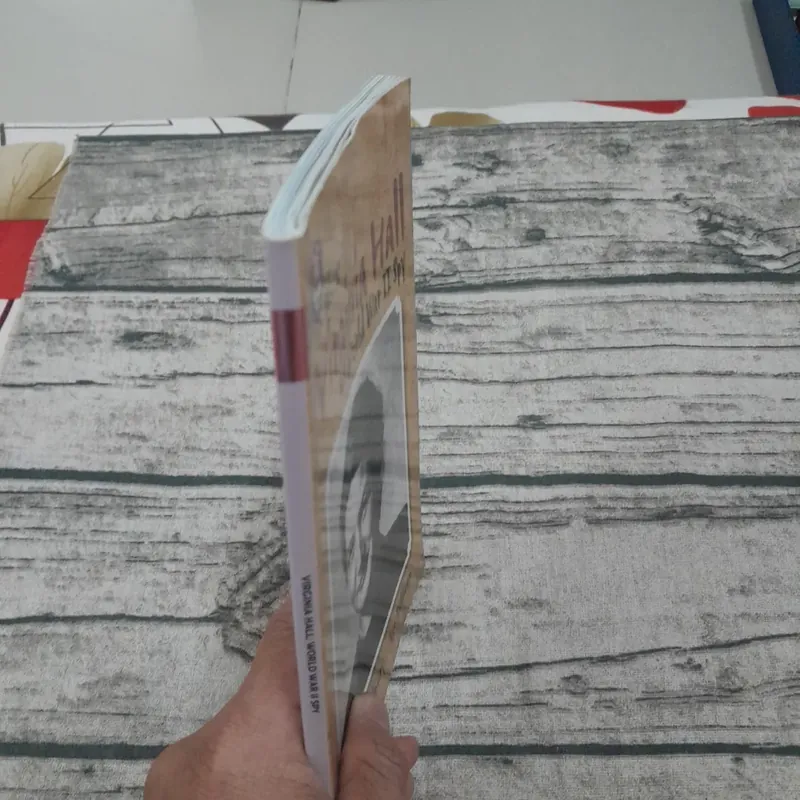 Collins BIG CAT series Virginia Hall-World War 2 Spy. Tác giả Adrian Bradbury 697489