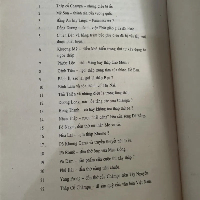 Tháp cổ Chămpa: Sự thật & Huyền thoại;  tác giả Ngô Văn Doanh, 1024593